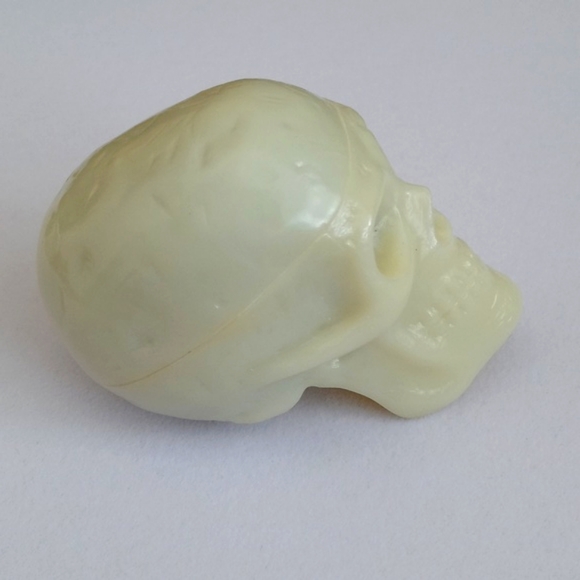 Skull Glow in The Dark Maracka Hand Shaker Music Maker - Picture 13 of 17